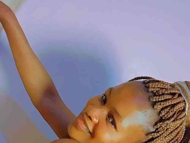 QueenIvy35