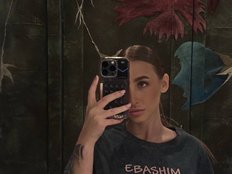 VibeLina's avatar