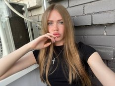 AnayaLowe private show