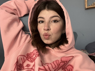 Just me💞