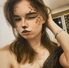 CatrineDeMew