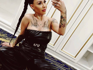 Elegance is what i wear