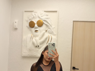 Hi
