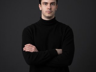 Ruslan0
