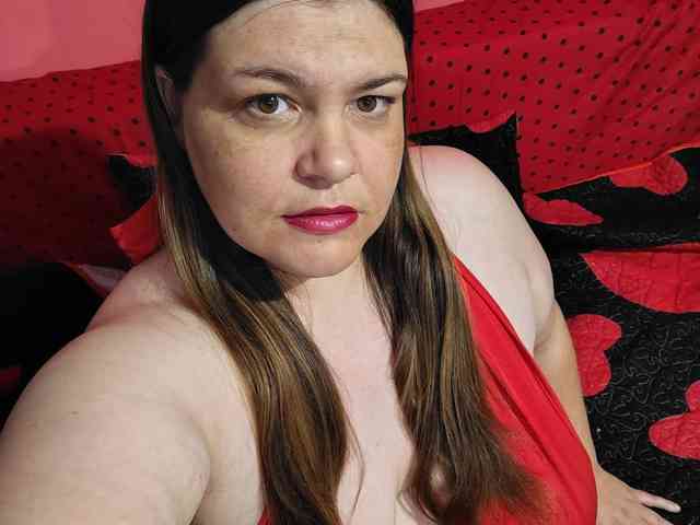 Ionysexylipspussy