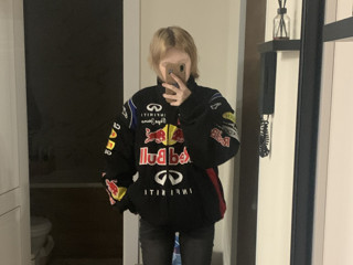 Alice + mirror + clothes