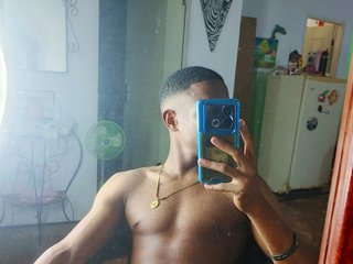 Luis007