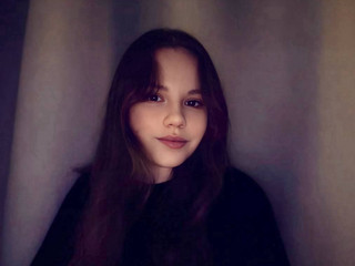 Hey i am Liana