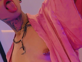 Love Me ♥