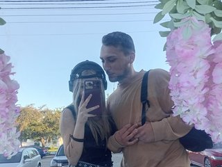 LOVELYTWINS