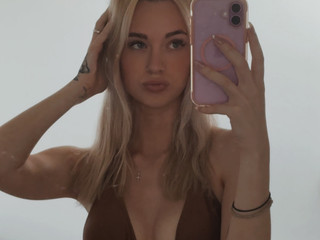 Hi i’m lola bunny 🫶