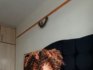 flirtyebonybabe