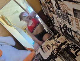 Poltorashka27 webcam