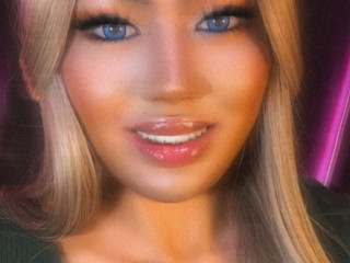 It’s Naya!💋