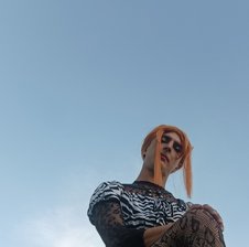 Lola-18871