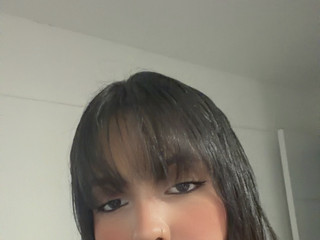 😑 “”