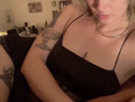 monaroeee Live Chat on BongaCams