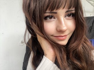 EllaYoung
