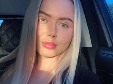 Julia-Robertson live cam