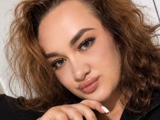 Rosy-Kristina