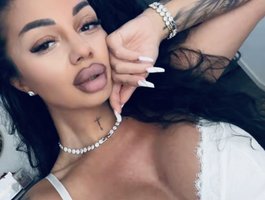 Jessebella Live Chat on BongaCams