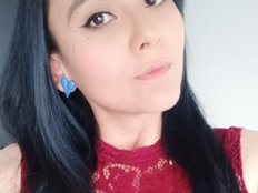 Evelin-11martinez — LIVE on BongaCams