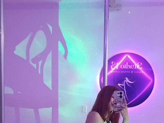 HOT SEXY GIRL . DANCING QUEEENNN