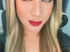 xSUCKTHYWOMANx private show