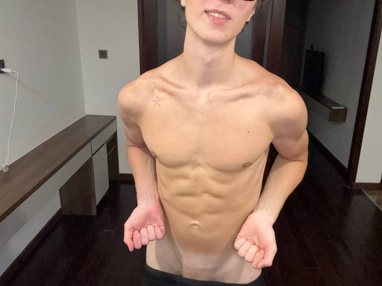 rexmatteo 🖤  — ABOUT ME image: 1