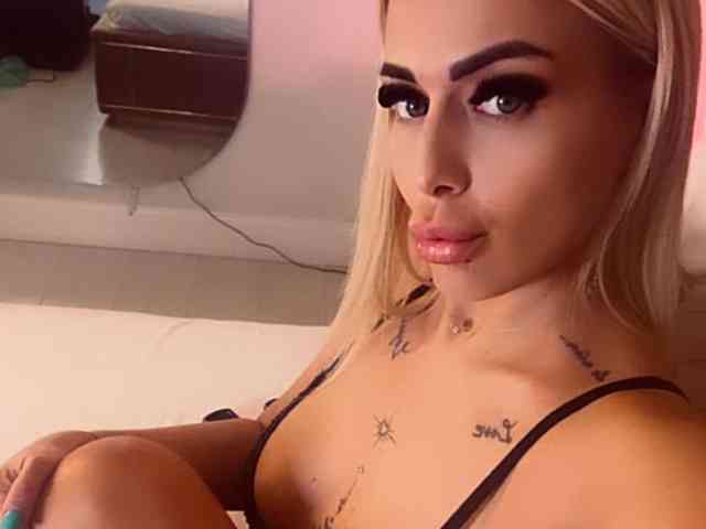 CandyBlondeX