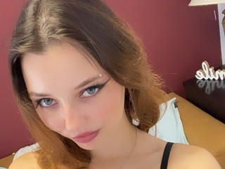 🤭👅😏