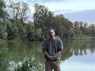 Вебкам-модель ToucheMoi