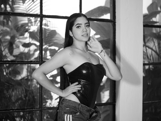 🔥 18 🔥