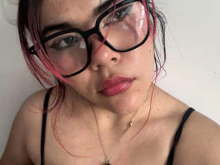 PERVY CURVY WITH SEXY GLASSES 👓