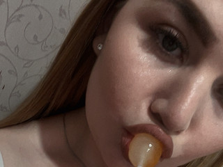 💋