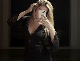 Hvsha Live Chat on BongaCams