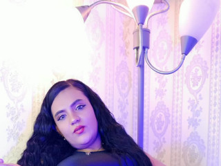 Sexy, curvy girl