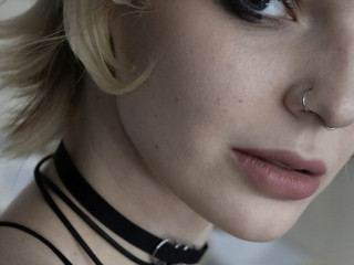 22