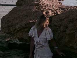 домашнее видео с Mona-Em