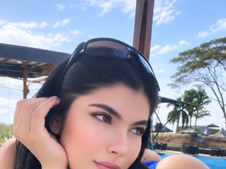 Bella