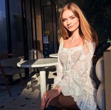 Sweet-Amelia