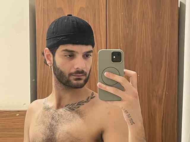 alexthatgay