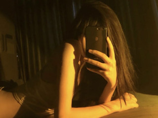 Mirror selfies