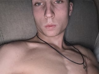 Webcam model Alex1-12