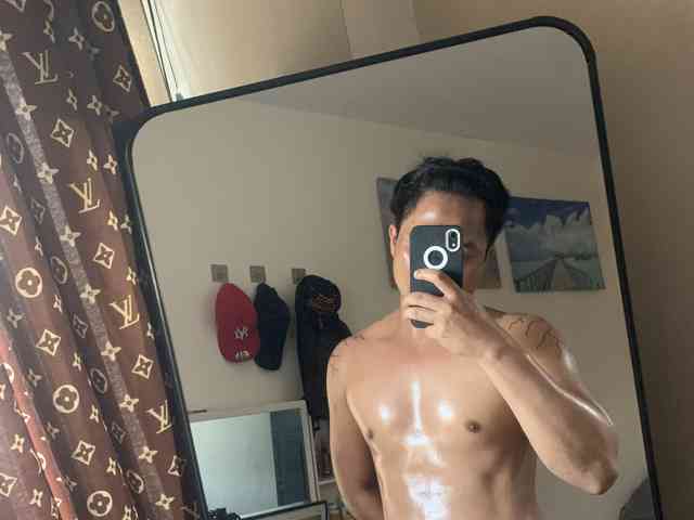 AsianHunkDominic