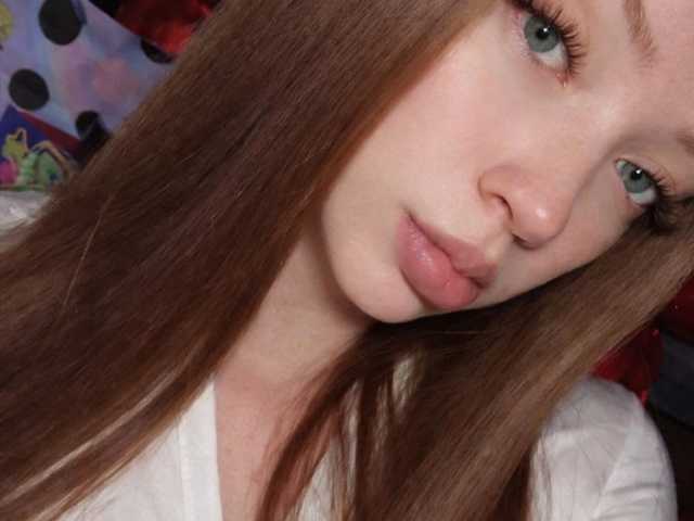 Amber-white