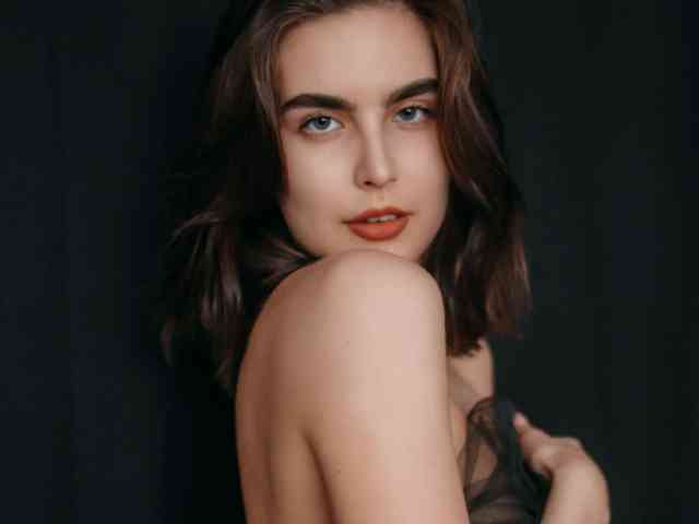 Demet14
