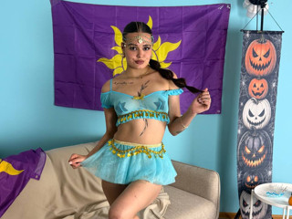 Meet Eva as Jasmine