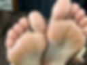 pusy and feet