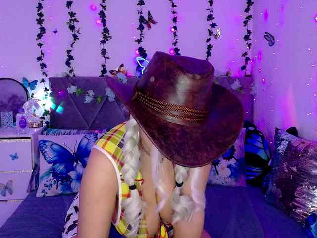 Lexax_